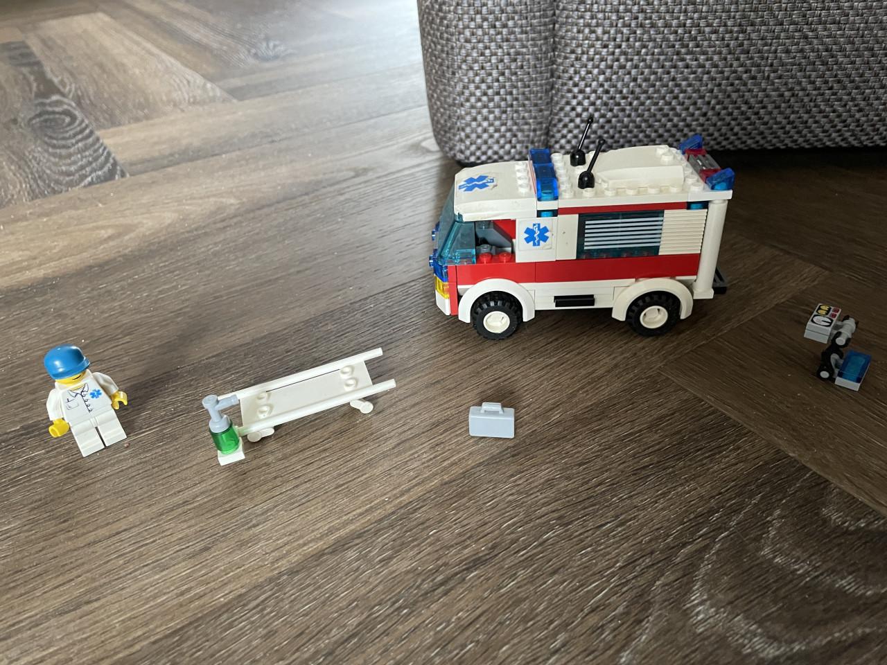 Lego City: Ambulance 7890