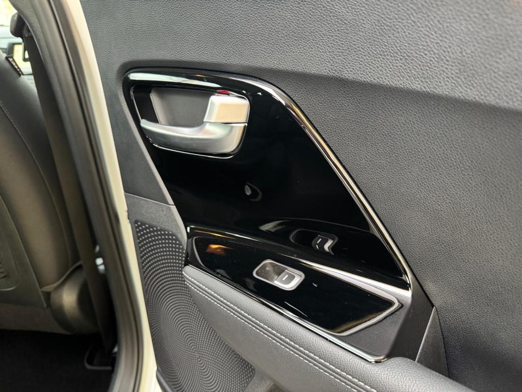 Kia Niro 1.6 gdi hybride - stoelverwarming - stuurwielverwarming - leer