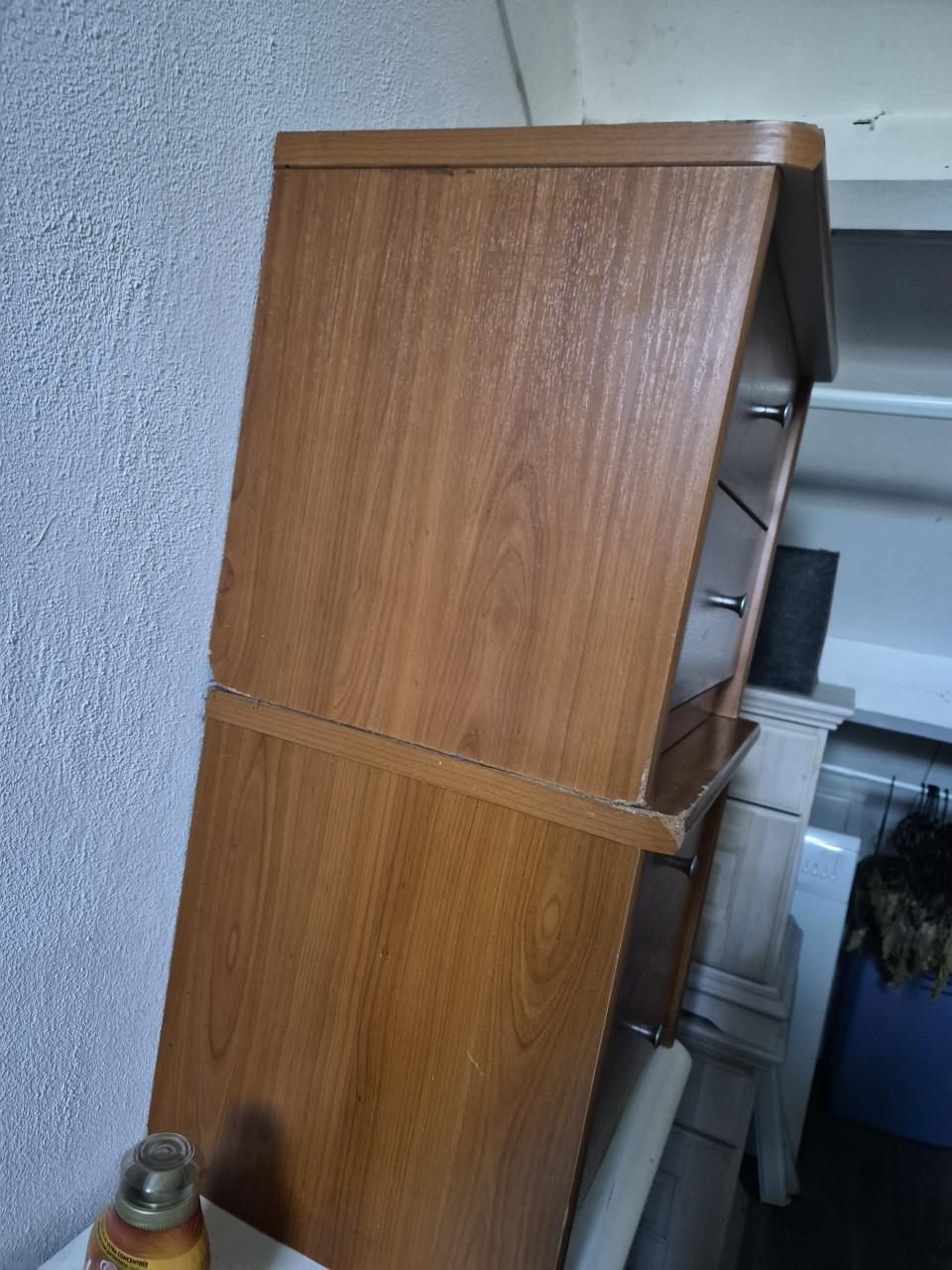 2 nachtkastjes