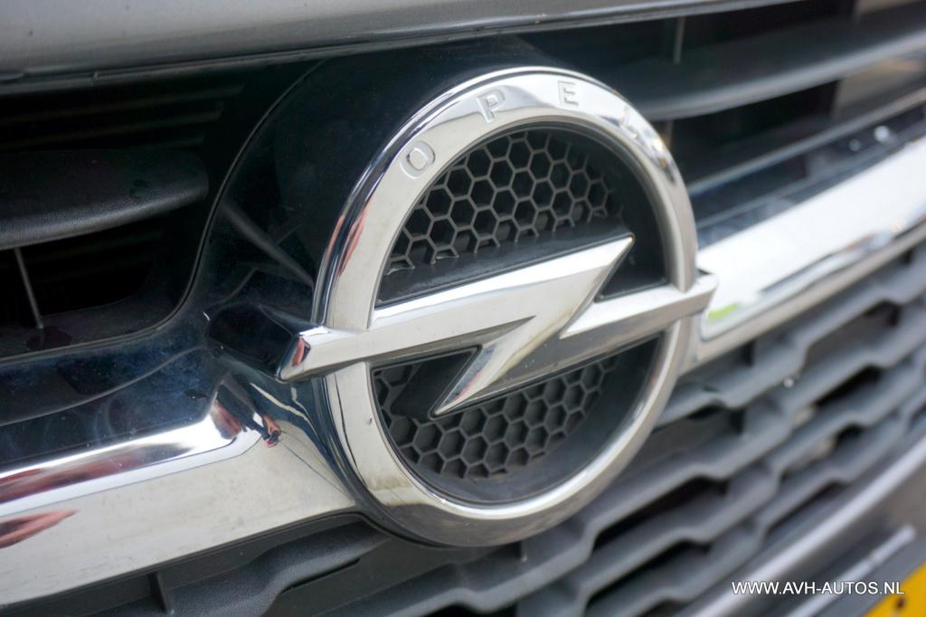 Opel Corsa 1.4 color edition