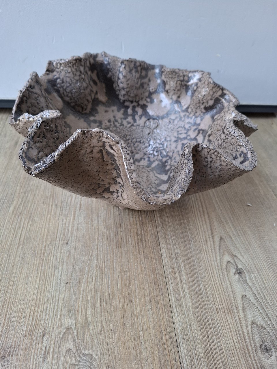 Twee aardewerken schalen