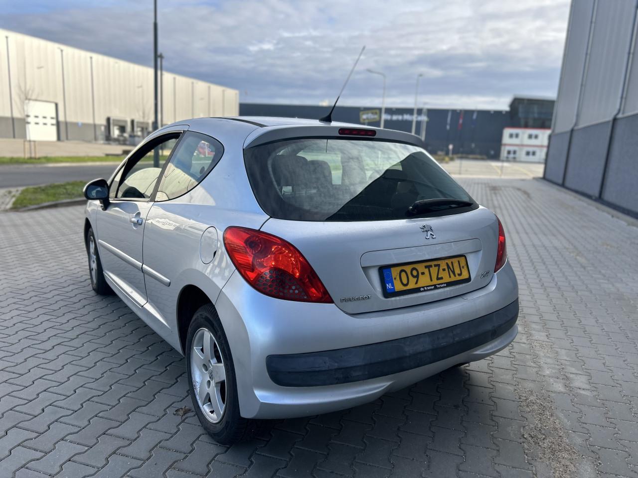 Peugeot 207 1.4-16V XS Pack|APK|AIRCO|ISO-FIX|