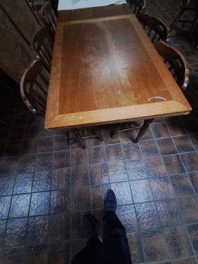 Mooie eiken tafel uitschuifbaar 9 beschikbaar