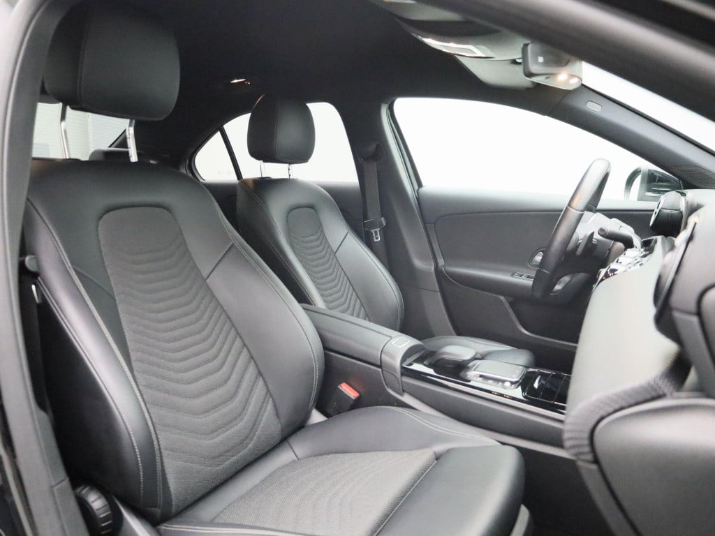 Mercedes-Benz A-Klasse 250 e business line | automaat | lmv | half leder | 