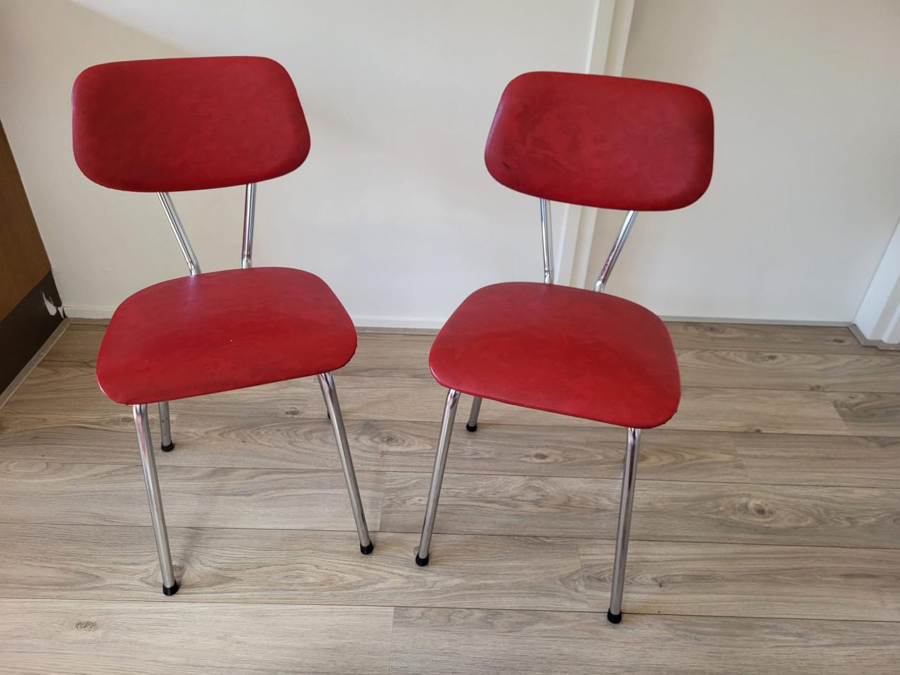 2 retro stoeltjes