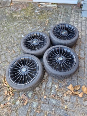 Alpina replica 18inch met winterbanden