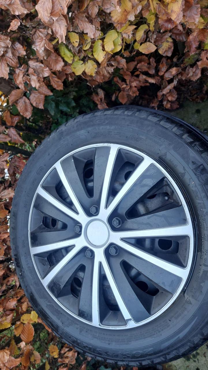 Winterbanden Michelin met velgen en hoezen