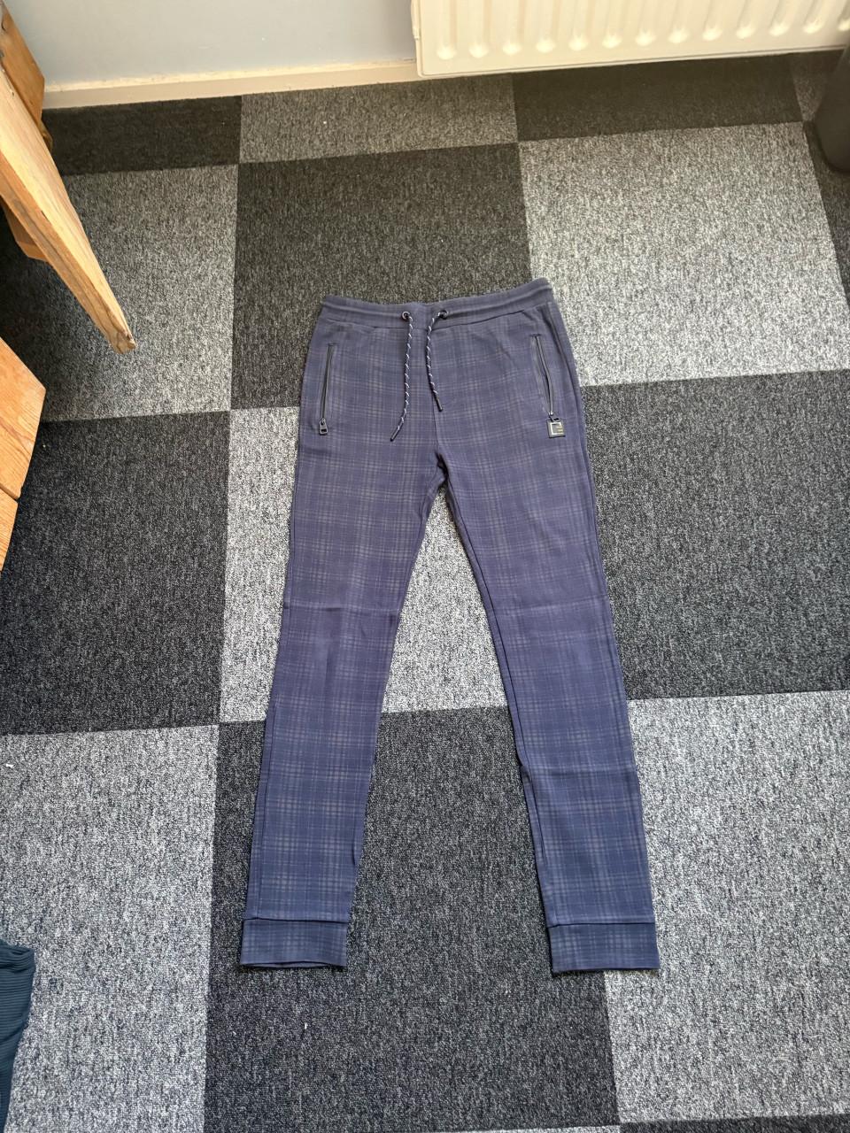 Korte broeken, zwembroeken en stoffen broek