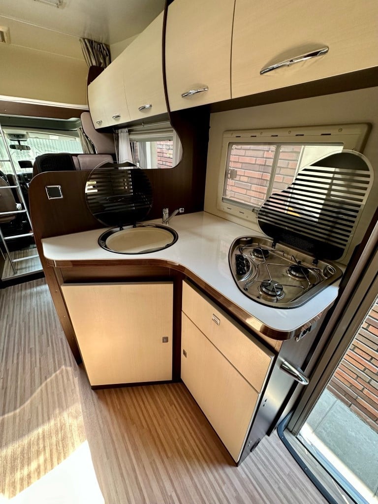 Benimar Mileo 323 Sport 2015 met 104.000km euro 5