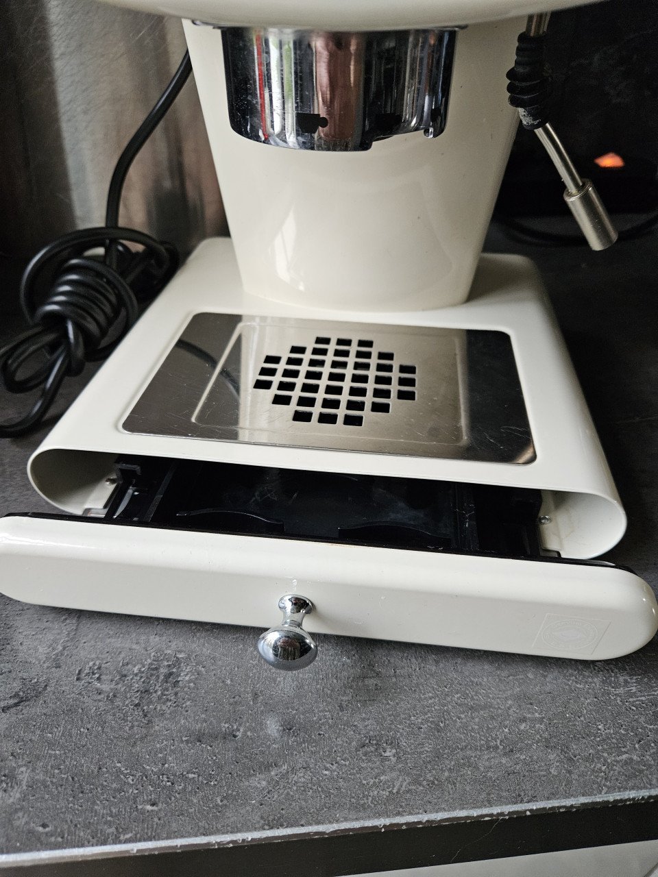 Werkende beige illy francis francis espresso machine, nette staat