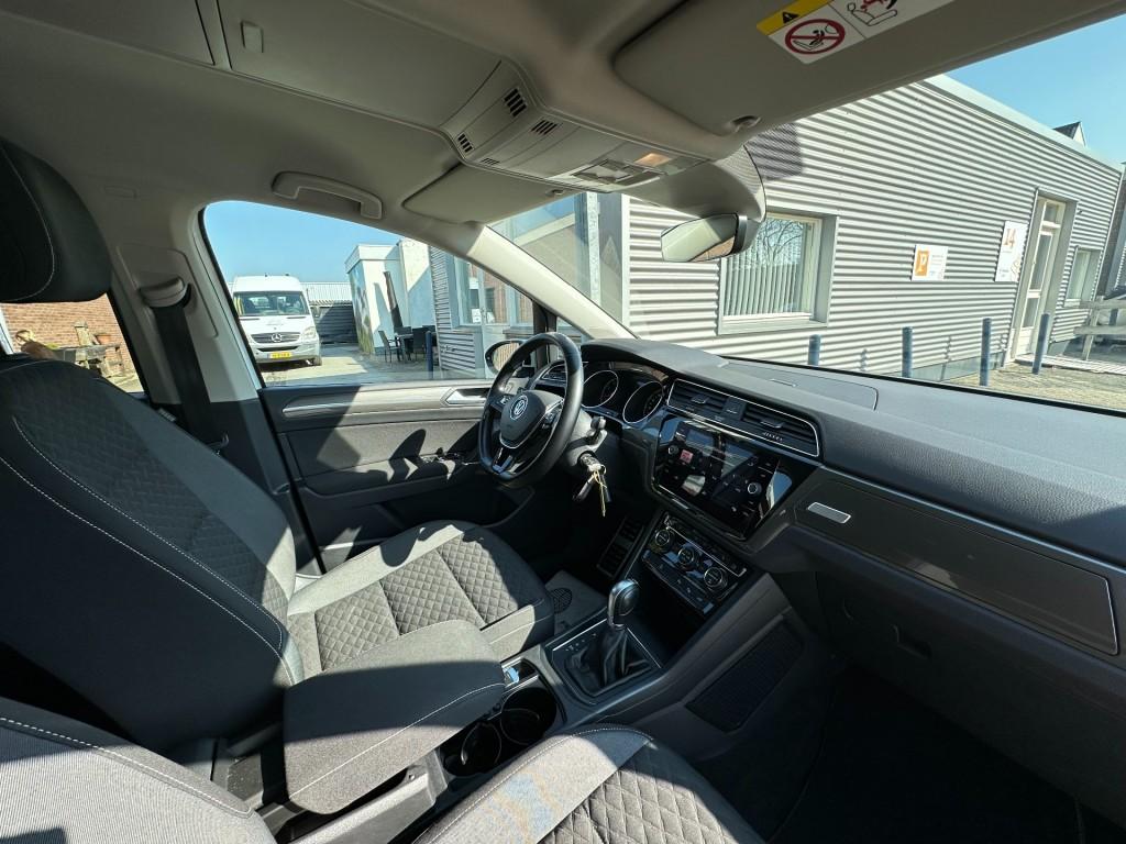 Volkswagen Touran 1.4 tsi highline edition r 7 persoons r-line led camera t