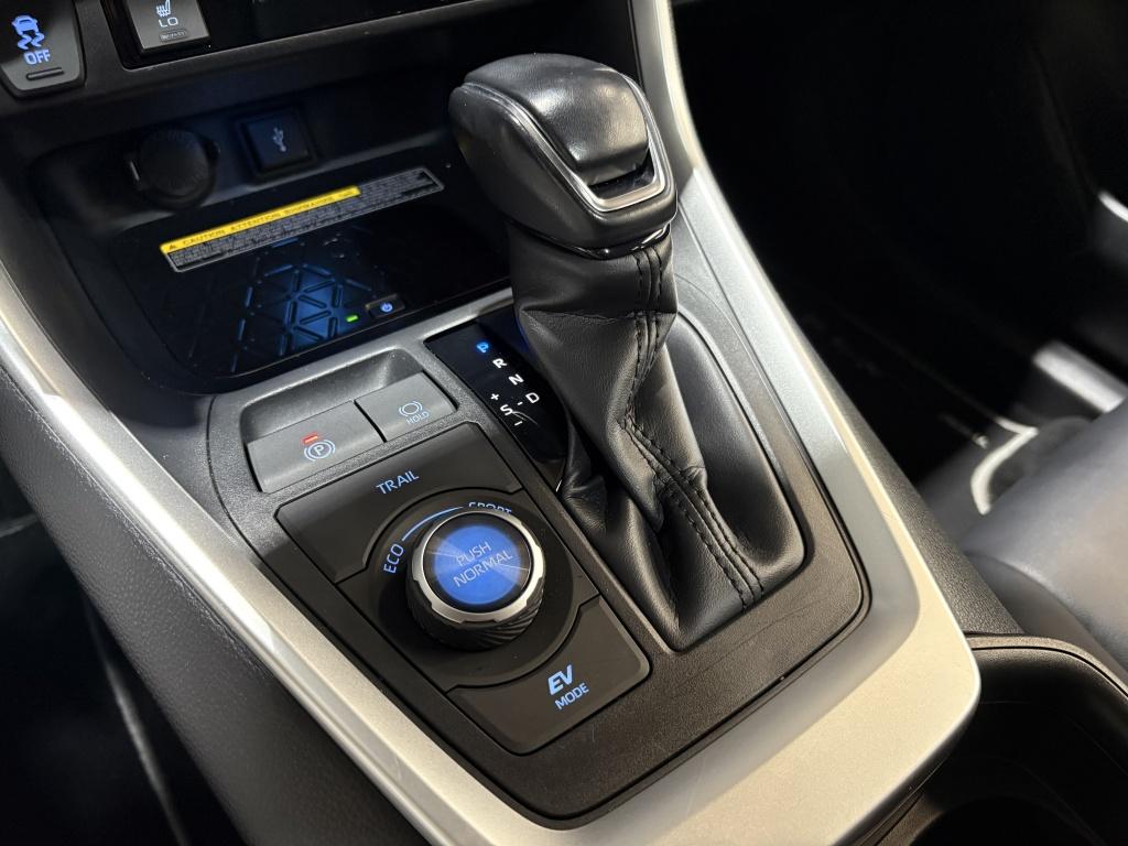 Toyota Rav4 2.5 hybrid awd bi-tone | innovation-pakket | trekhaak | panodak