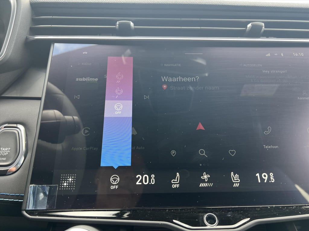Lynk & Co 01 1.5 261pk plug in hybrid , ( komt 24 oktober binnen ) panodak 