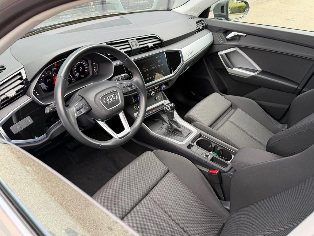 Audi Q3 35 tfsi 150pk s-tronic advanced | trekhaak | dode hoek | keyless | 