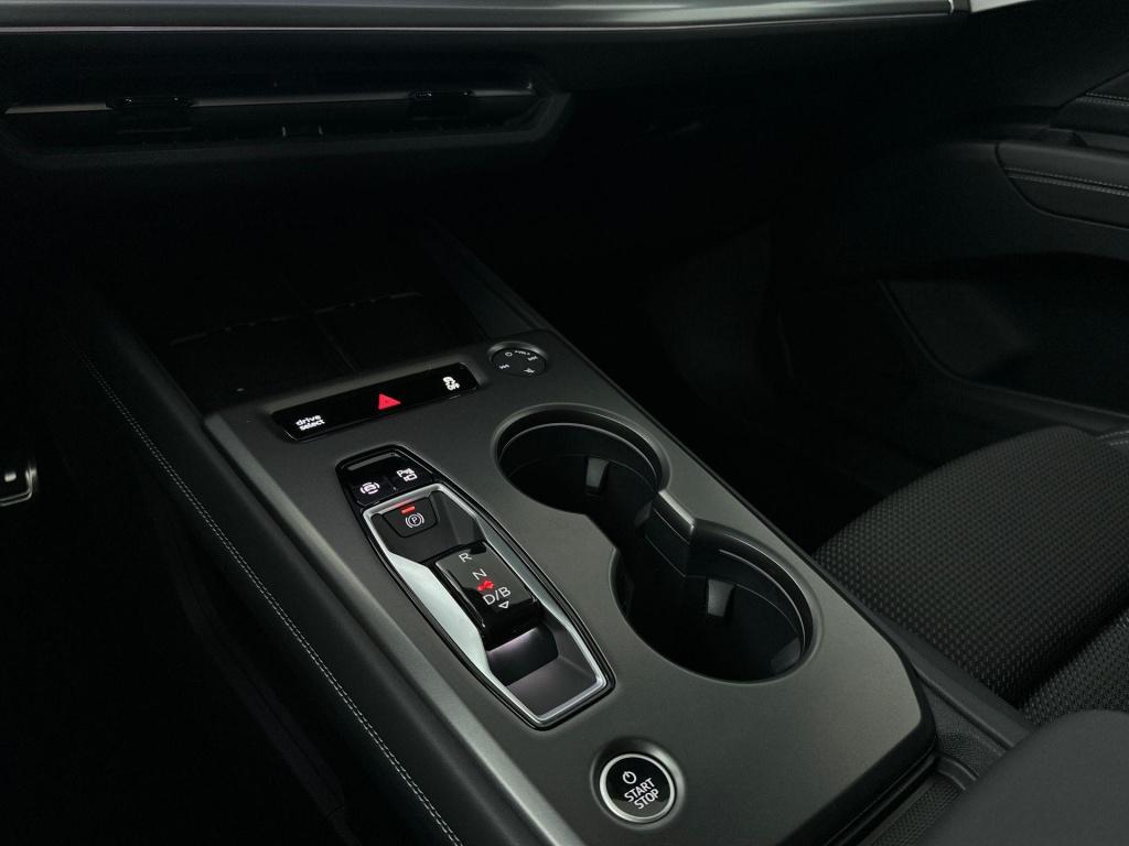 Audi Q4 E-tron s edition e-tron 45 82 kwh 210 kw / 286 pk suv ele