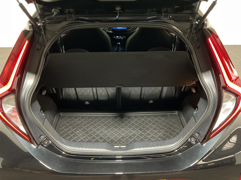 Toyota Aygo x 1.0 vvt-i mt envy | clima | navi | jbl | camera