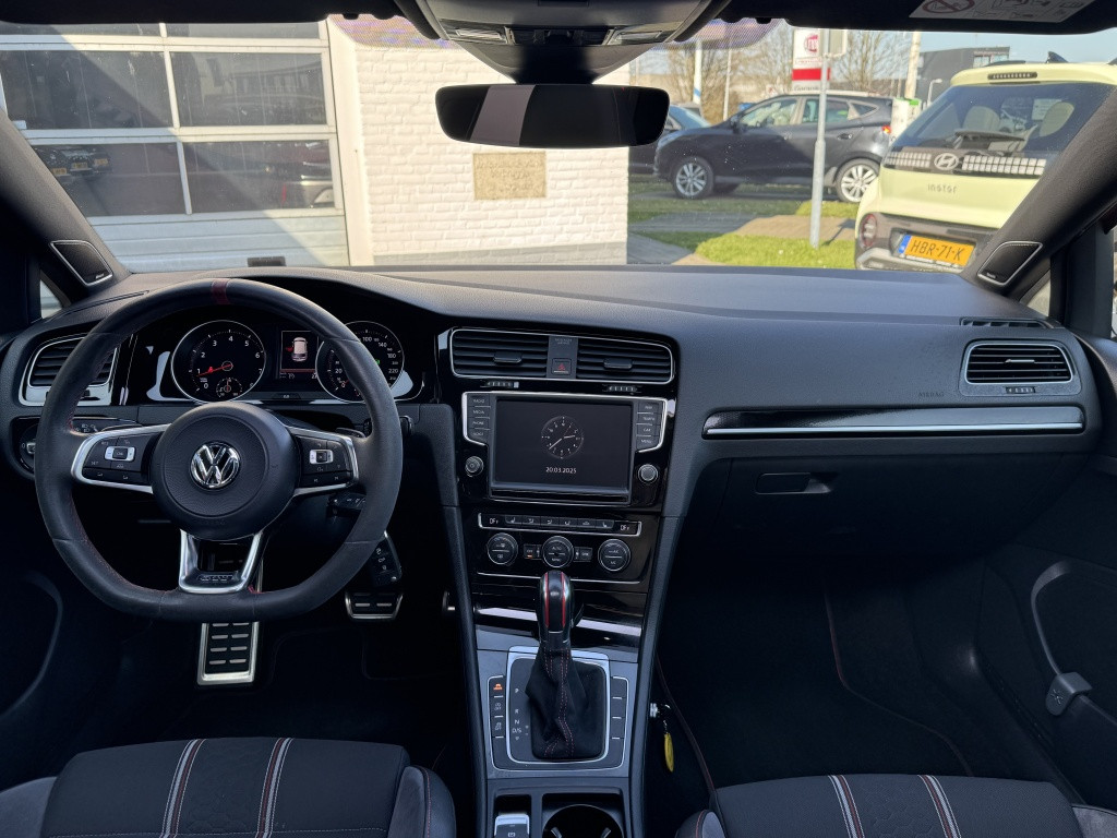 Volkswagen Golf 2.0 tsi gti clubsport dsg| nl-auto | pano | dynaudio | appl