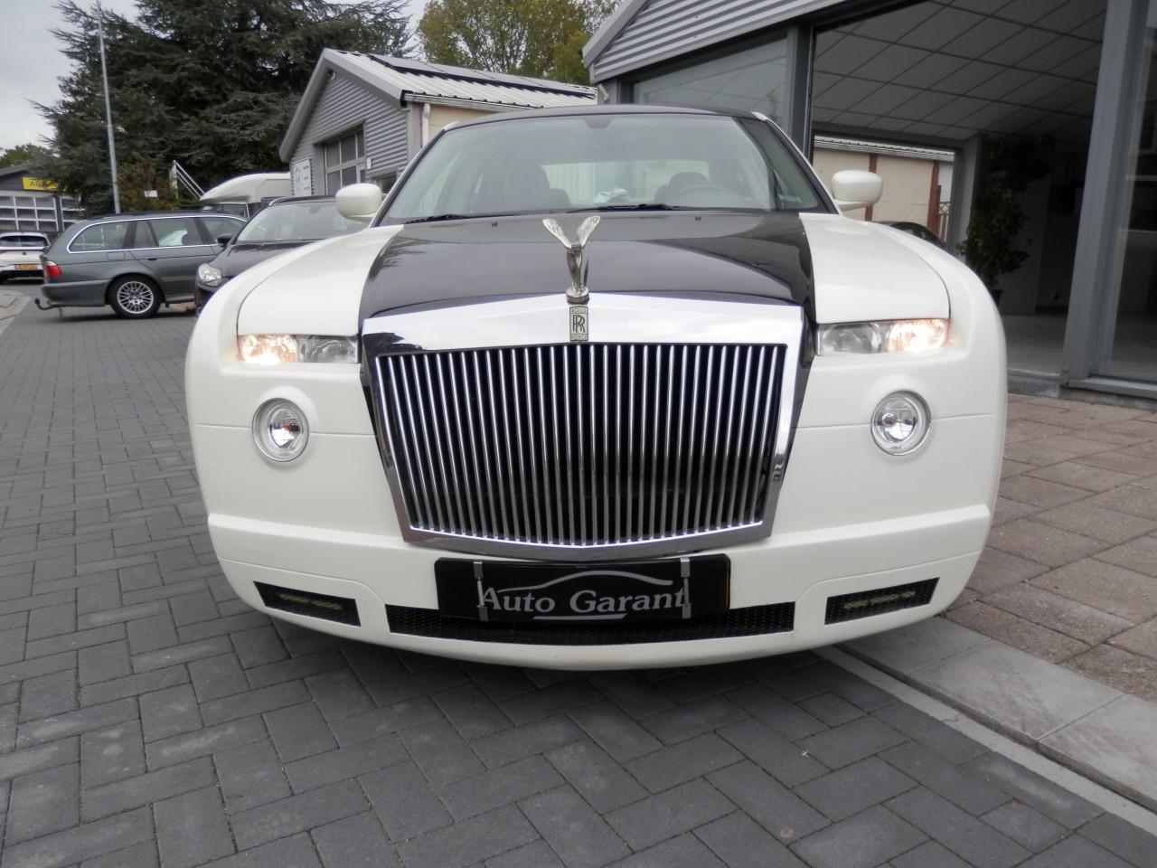 Auto Garant Biedt Aan: Chrysler 300c Special Edition