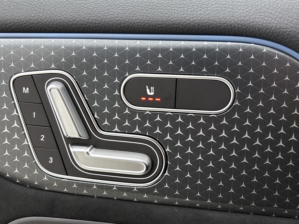 Mercedes-Benz Eqa 250+ business solution amg 71 kwh | nightpakket | panoram