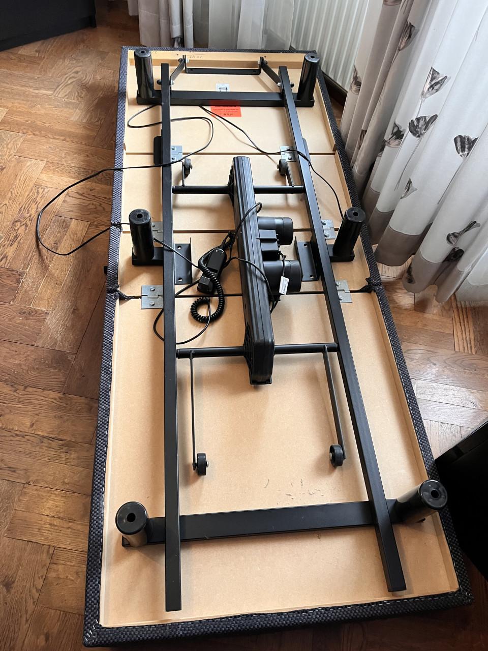 Zeer nette elektrisch verstelbare Boxspring 2 persoons of 2 x 1 persoon