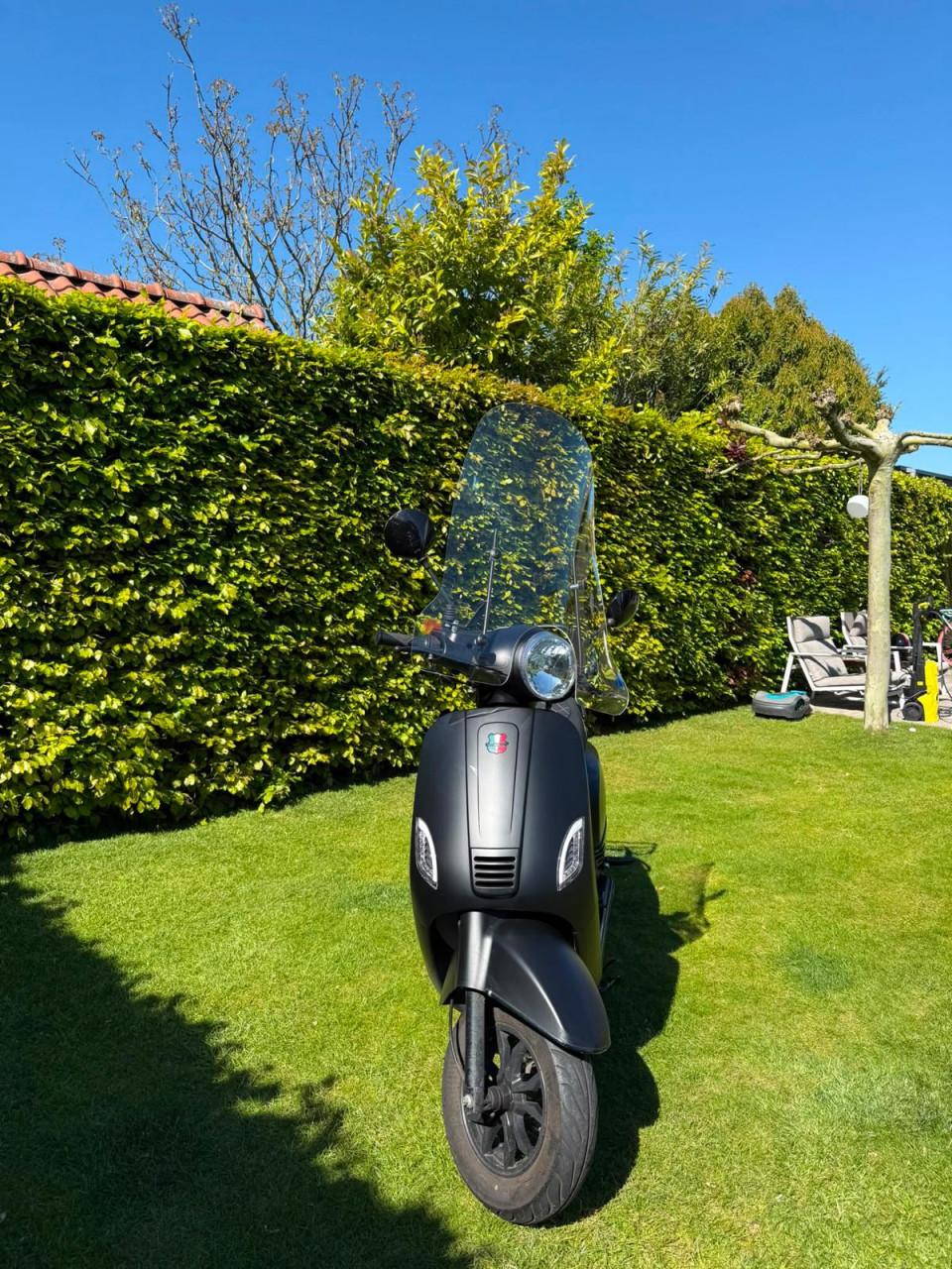 Scooter GTS Toscana