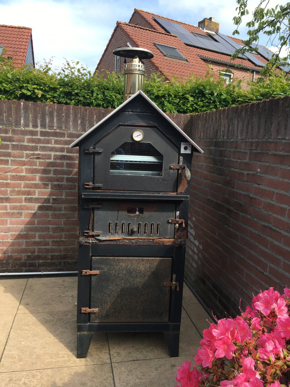 Italiaanse houtoven