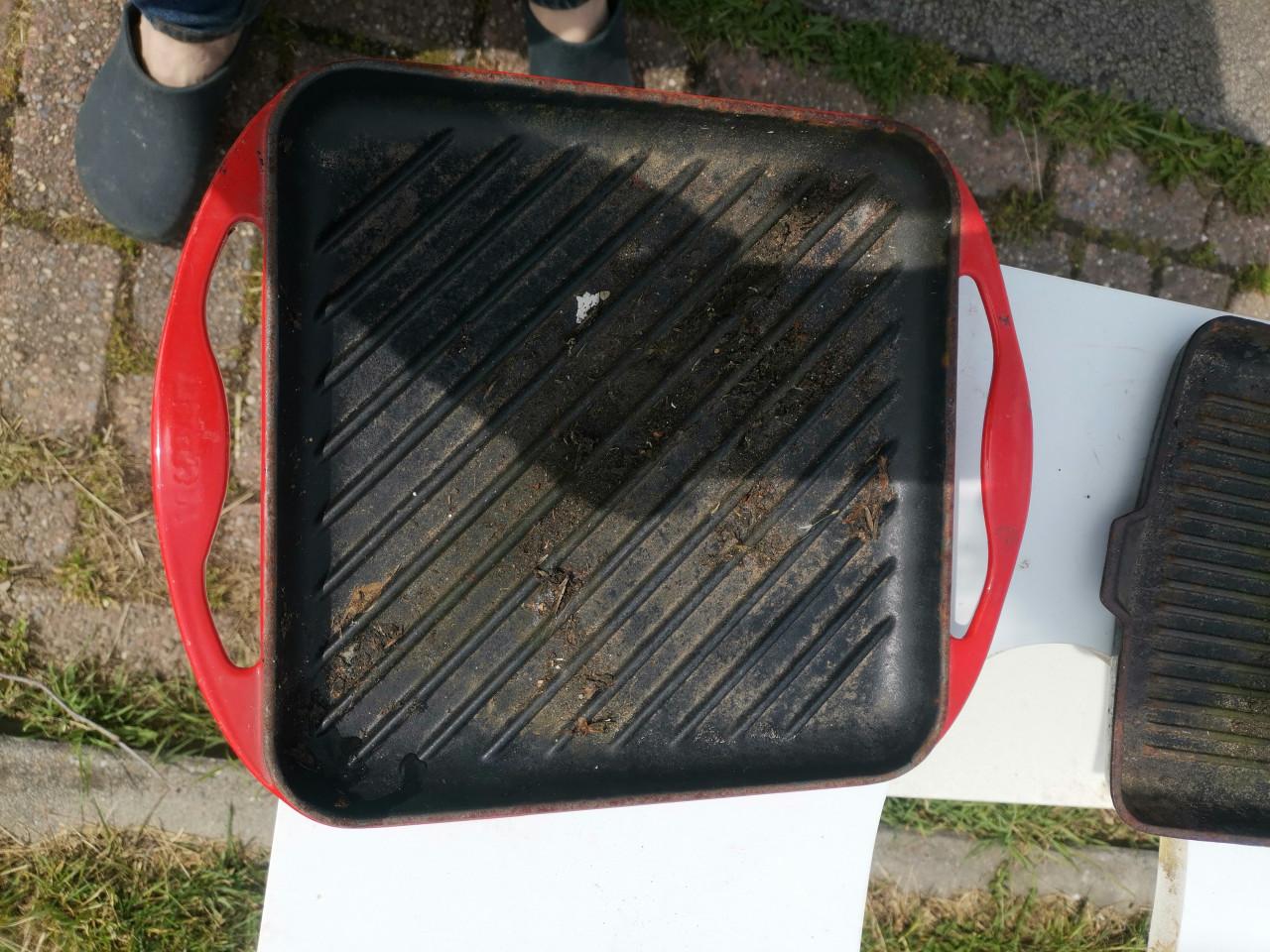 Twee maal grill pan/plaatje
