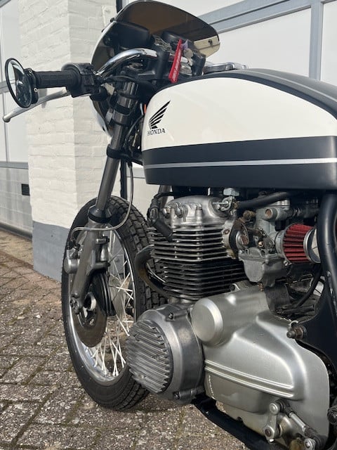 Pracht Honda cb400F caferacer met Blauw kenteken