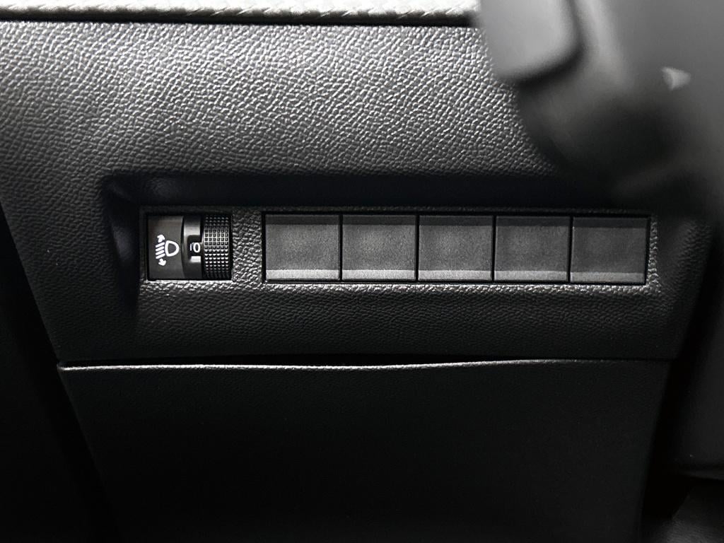 Peugeot 2008 100 pk allure | keyless entry | parkeersensoren voor + achter 