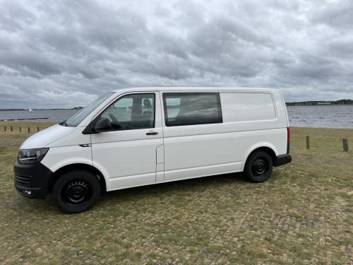 Volkswagen Transporter T6 met dubbele cabine CDC2.0 TDI 84PK