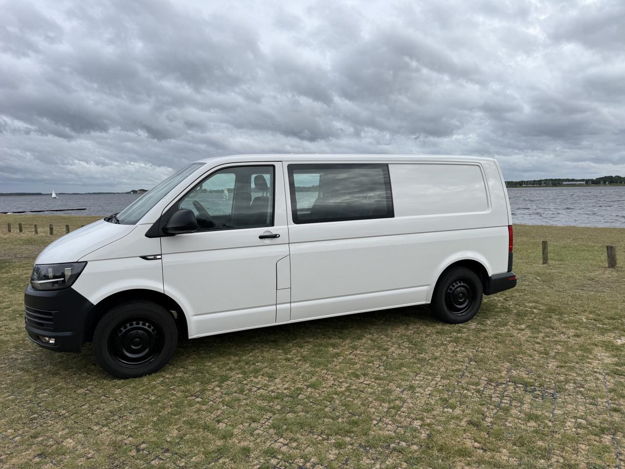 Volkswagen Transporter T6 met dubbele cabine CDC2.0 TDI 84PK