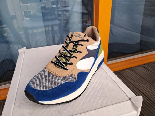 Schoen sneaker maat 43