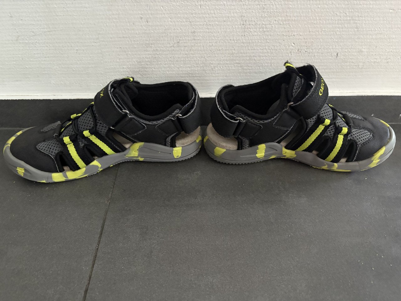 Geox sandalen 35 nieuw!
