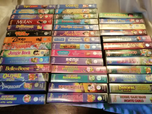 VHS (disney) films 110 stuks voor 25 euro!