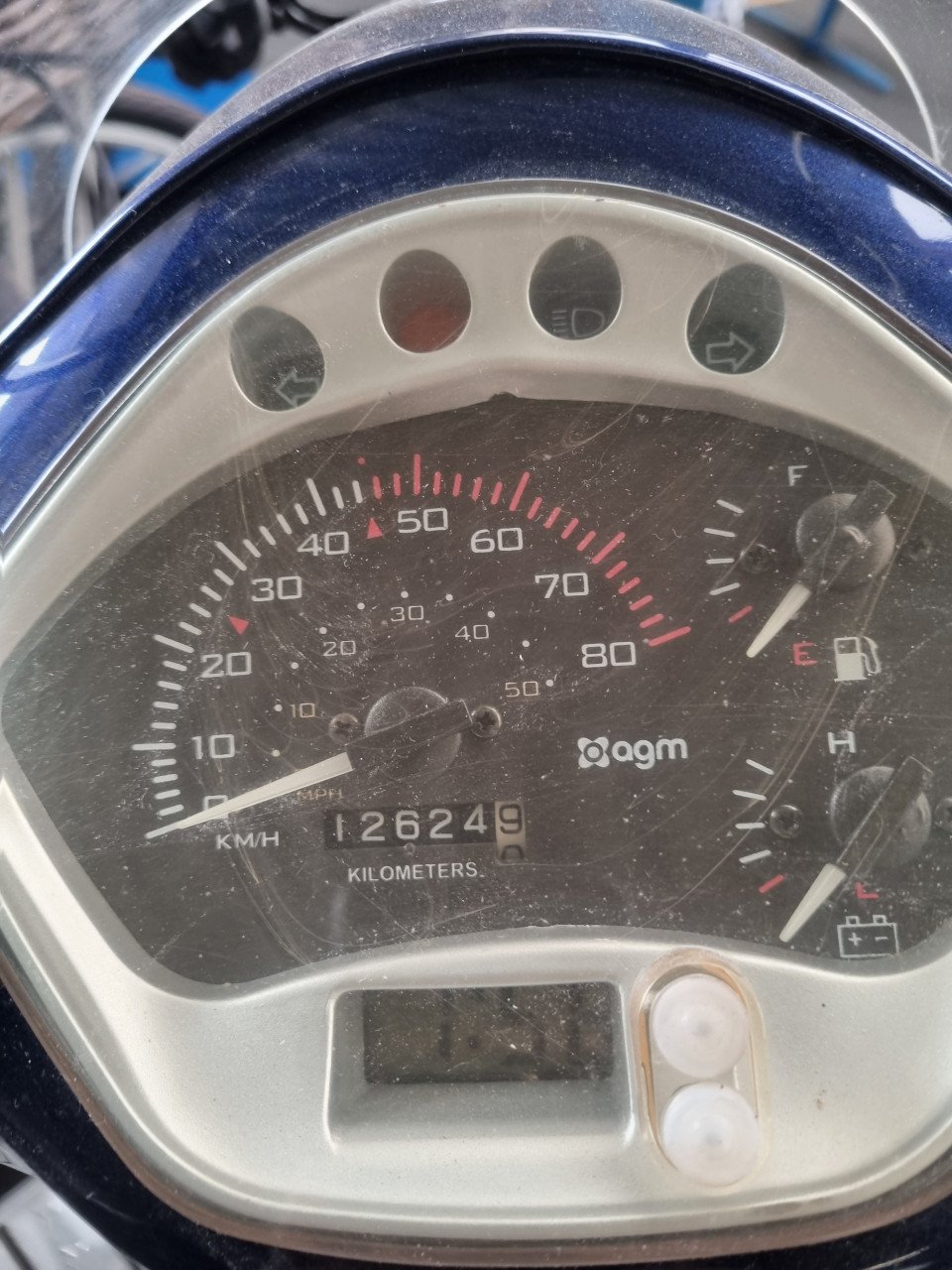 Scooter AGM