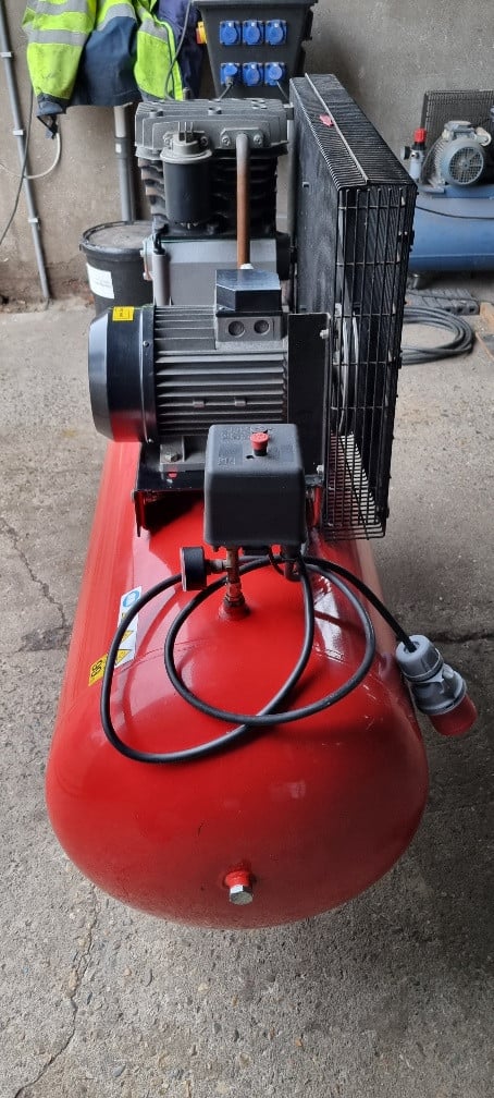 Compressor 270L