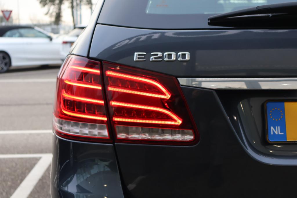 Mercedes-Benz E-Klasse estate 200 ambition elegance l airconditoning l afne