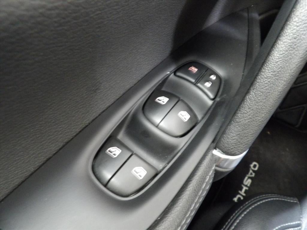 Nissan Qashqai 1.3 dig-t 140pk tekna