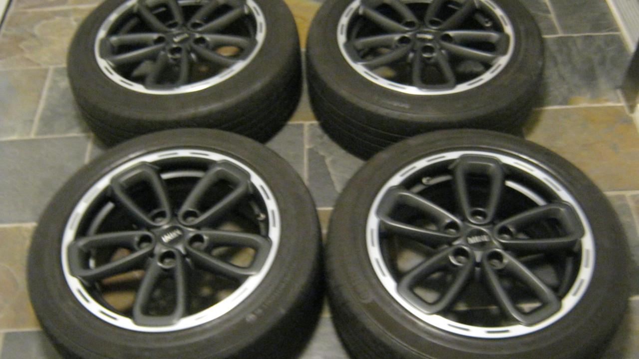 TE KOOP MINI ORIGINELE 17 INCH VELGEN VOOR 400 EURO