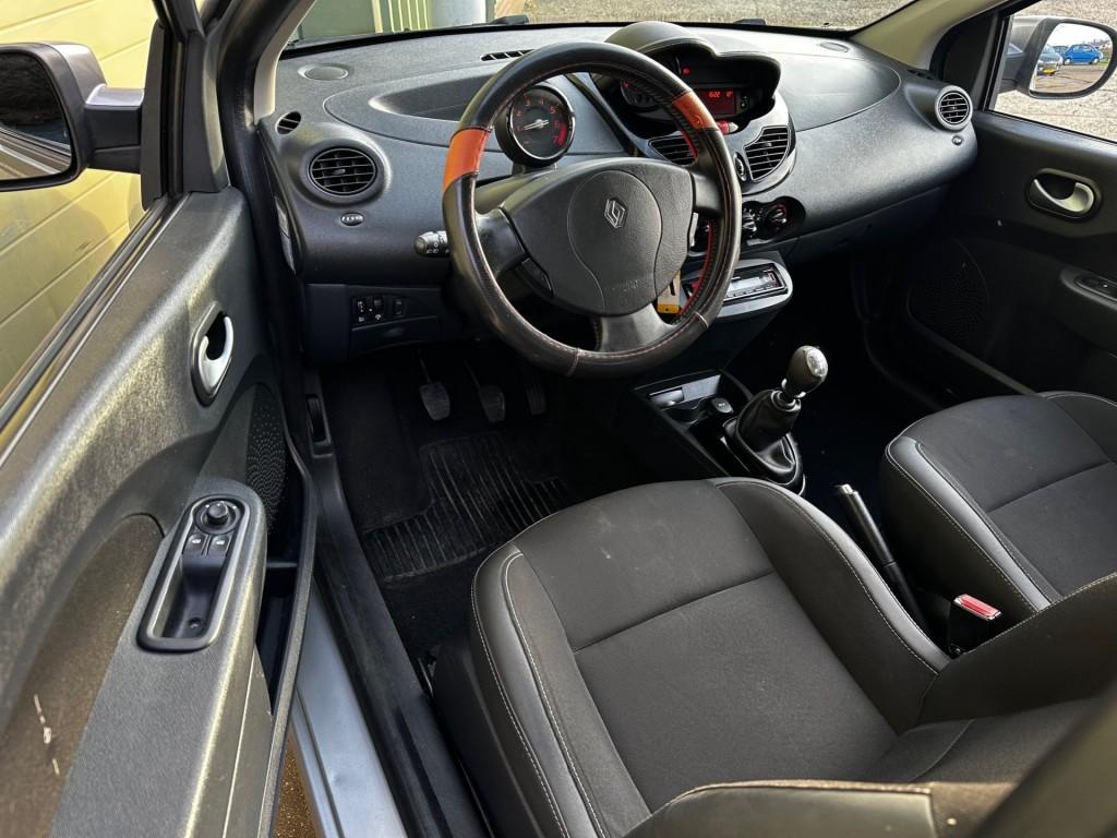 Renault Twingo 1.2-16v night & day airco cruise-ctrl trekhaak apk 09-2027