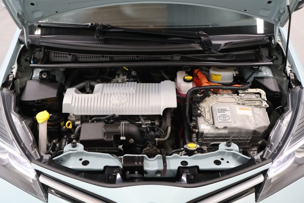 Toyota Yaris 1.5 hybrid aqua edition