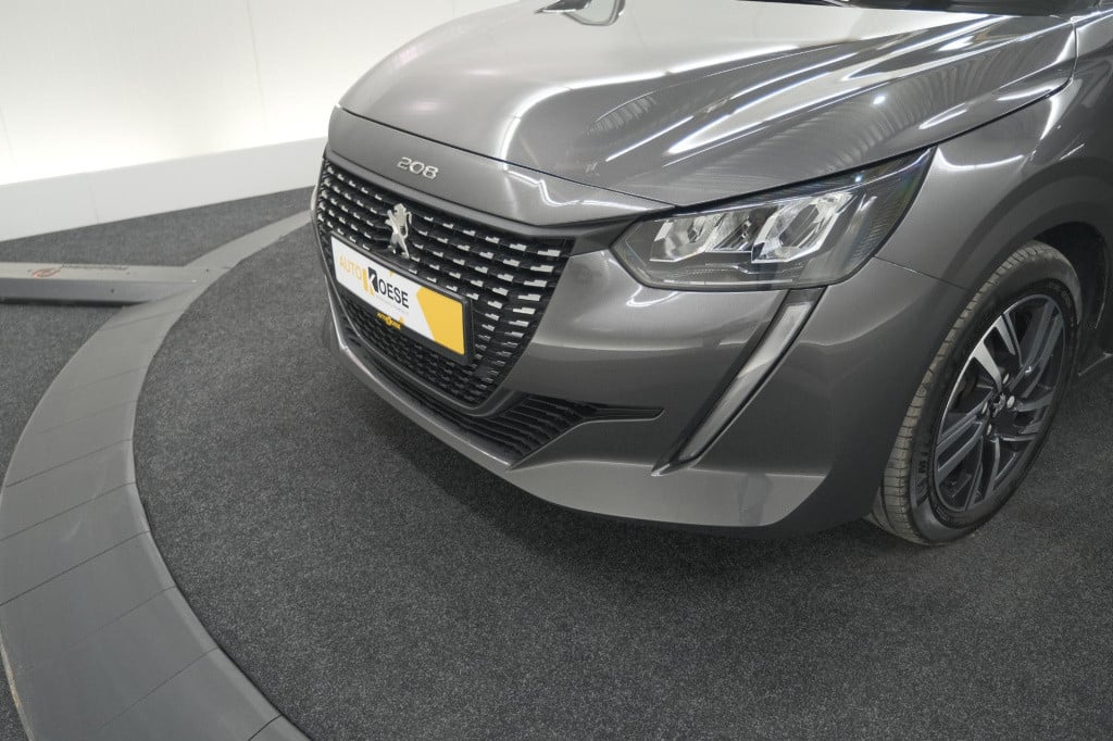 Peugeot 208 puretech 100 allure pack | camera | apple carplay | stoelverwar