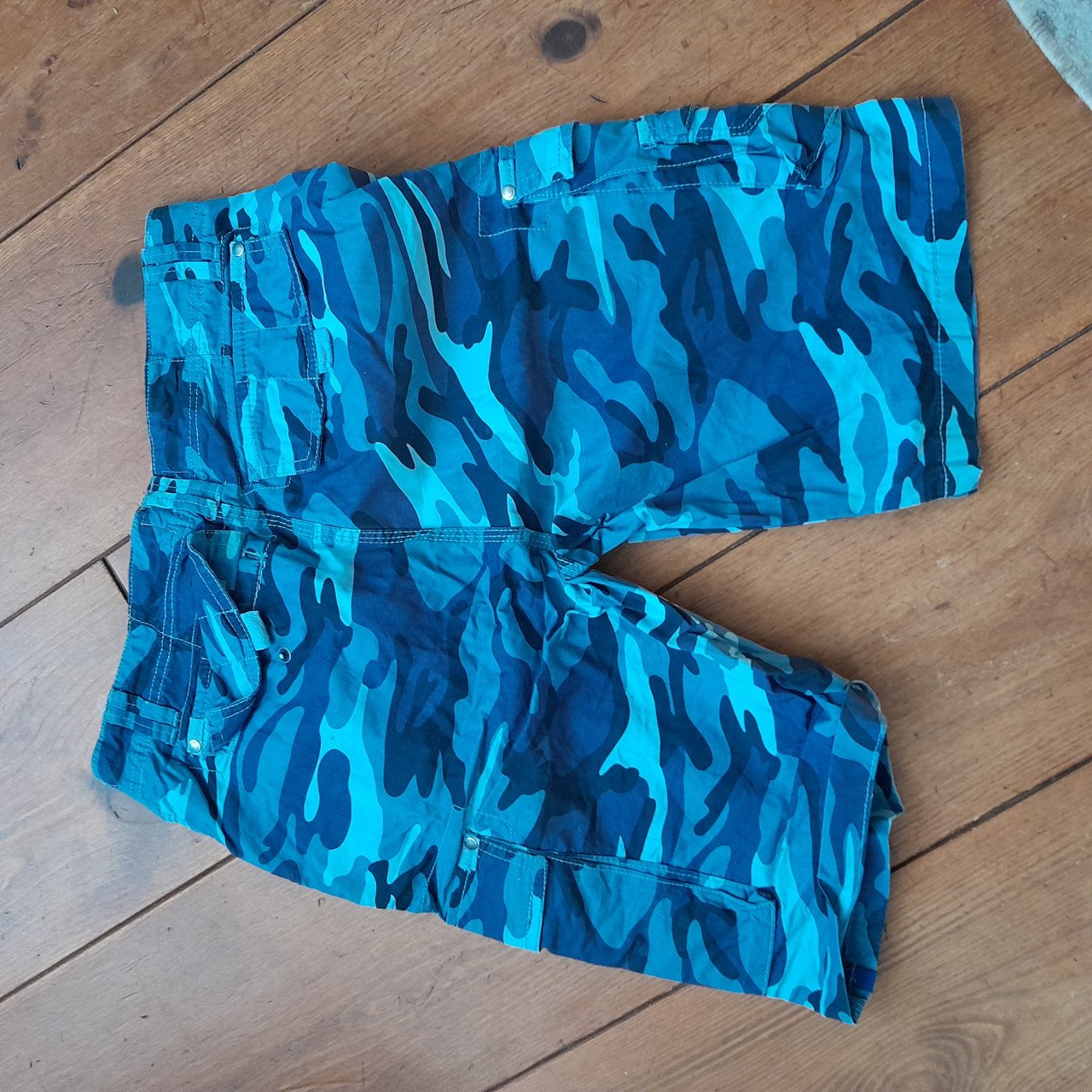 Korte broek maat 170/176