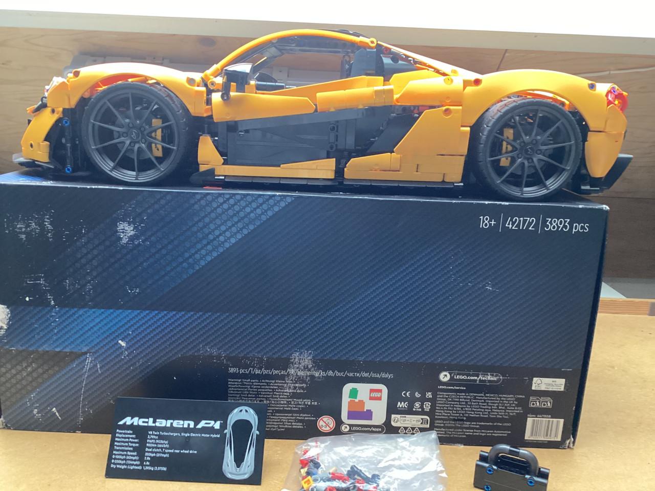 Koopje: Lego Technic McLaren P1 ( set 42172 ) in nieuwstaat.