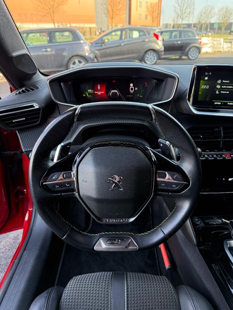 Peugeot 208 gt-line - 1.2 - automaat