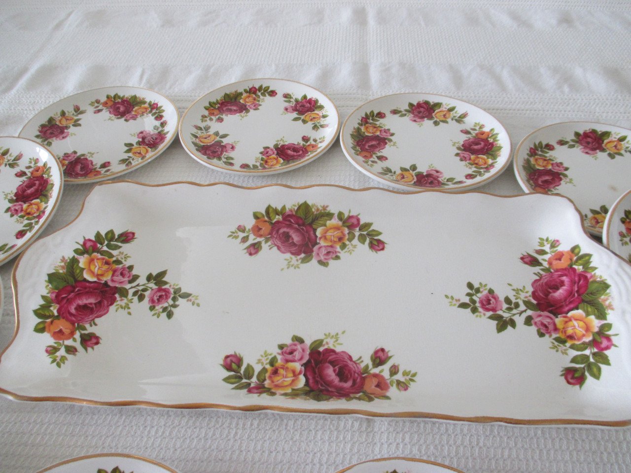 Uniek James Kent  OLD FOLEY  porcelein High Tea Serveer set