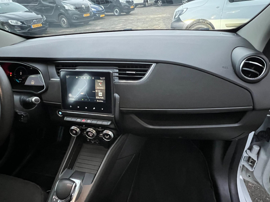 Renault Zoe r110 life carshare 52 kwh, afneembare trekhaak enz..