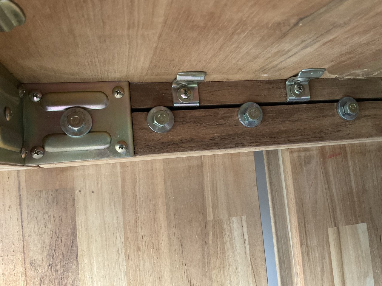 (Onbehandeld) Teak houten eettafel (180cm)