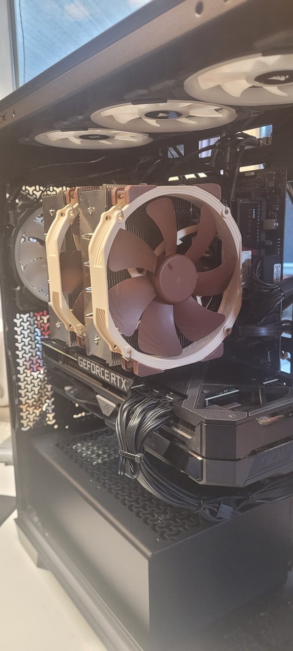 High-end game pc – Ryzen 7 5800X / 3070 Ti / 32GB