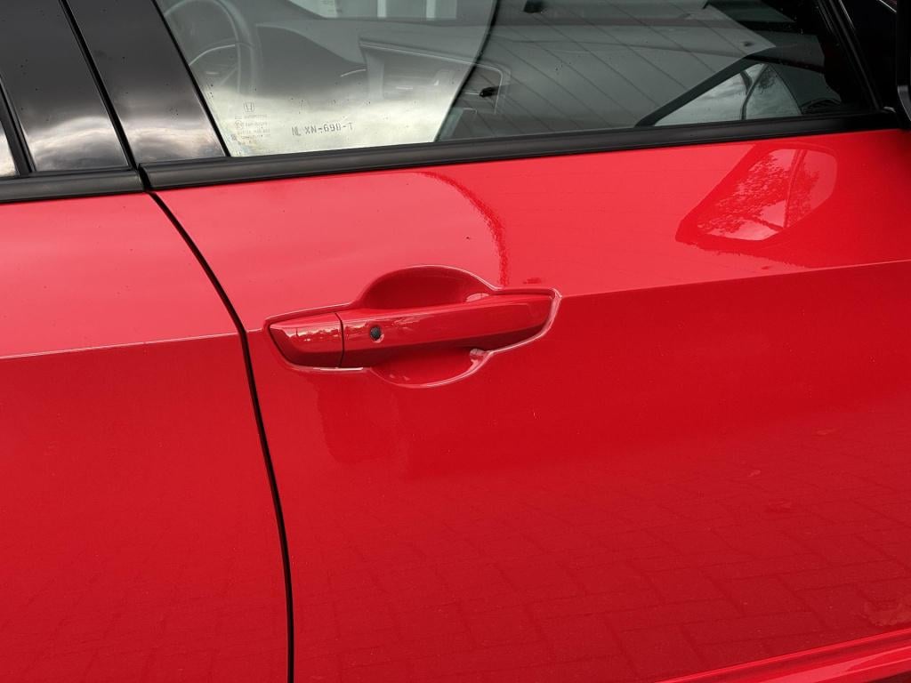 Honda Civic 1.0 i-vtec executive nl-auto, panoramadak + trekhaak!